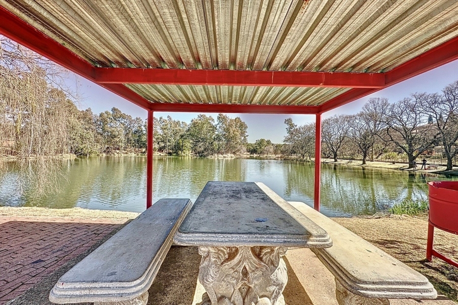 4 Bedroom Property for Sale in Mooikloof Equestrian Estate Gauteng