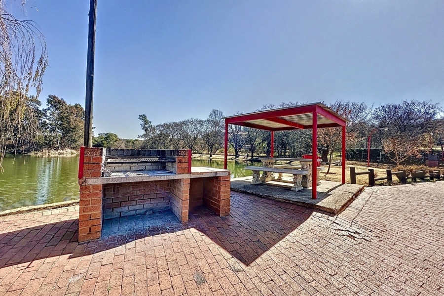 4 Bedroom Property for Sale in Mooikloof Equestrian Estate Gauteng