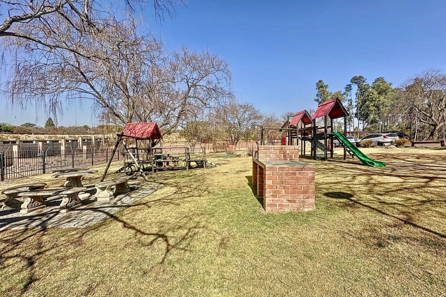 4 Bedroom Property for Sale in Mooikloof Equestrian Estate Gauteng