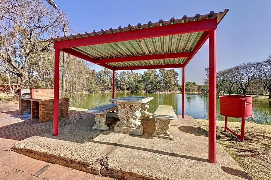 4 Bedroom Property for Sale in Mooikloof Equestrian Estate Gauteng