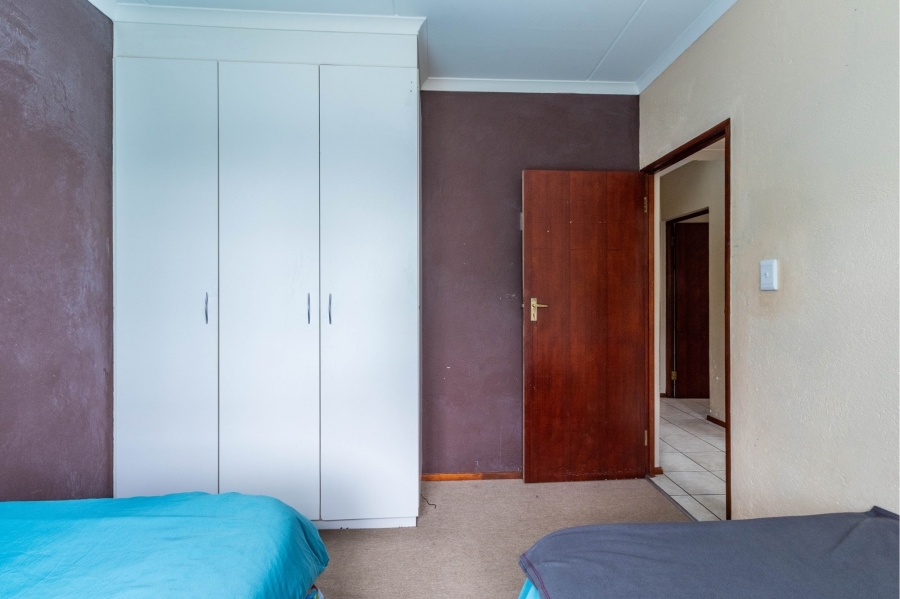 4 Bedroom Property for Sale in Noordwyk Gauteng