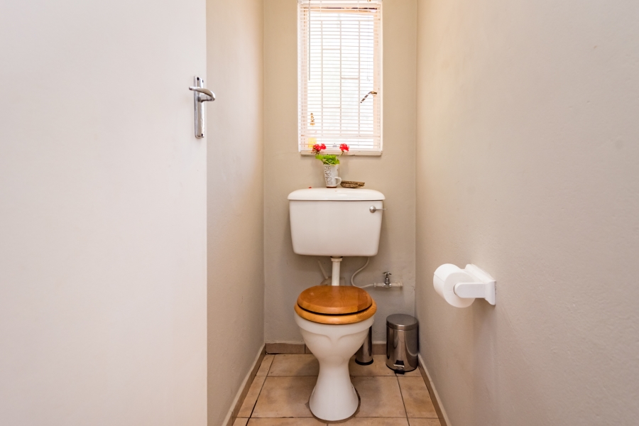 3 Bedroom Property for Sale in Garsfontein Gauteng