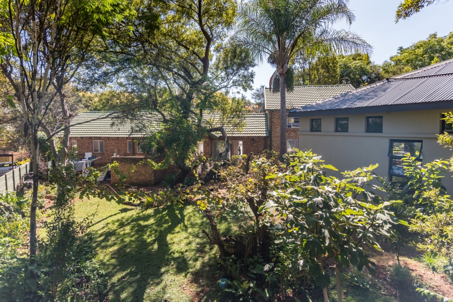 3 Bedroom Property for Sale in Garsfontein Gauteng