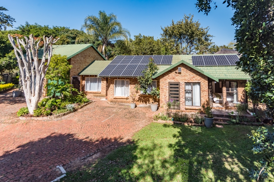 3 Bedroom Property for Sale in Garsfontein Gauteng