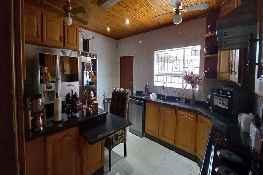 3 Bedroom Property for Sale in Lenasia South Gauteng