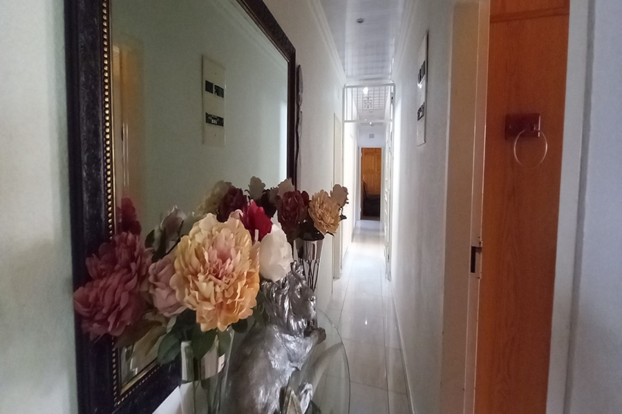 3 Bedroom Property for Sale in Lenasia South Gauteng