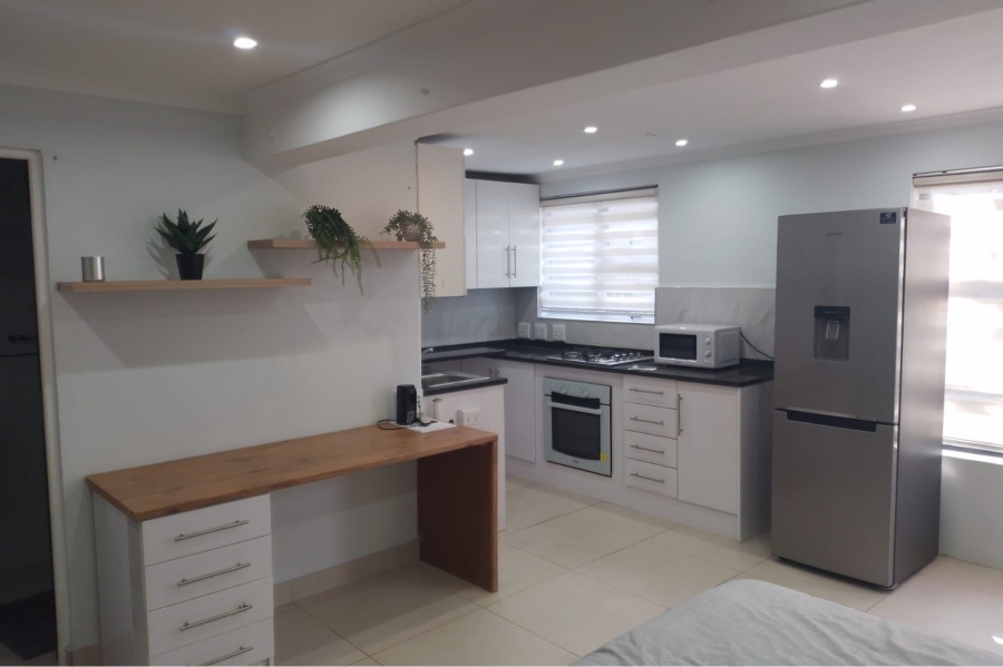To Let 1 Bedroom Property for Rent in Greenside Gauteng
