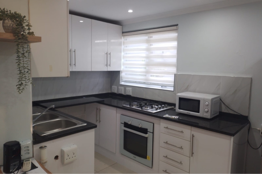 To Let 1 Bedroom Property for Rent in Greenside Gauteng