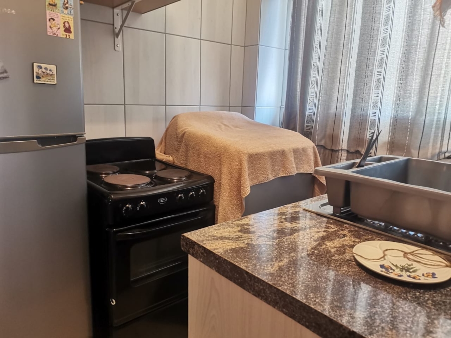 1 Bedroom Property for Sale in Gezina Gauteng