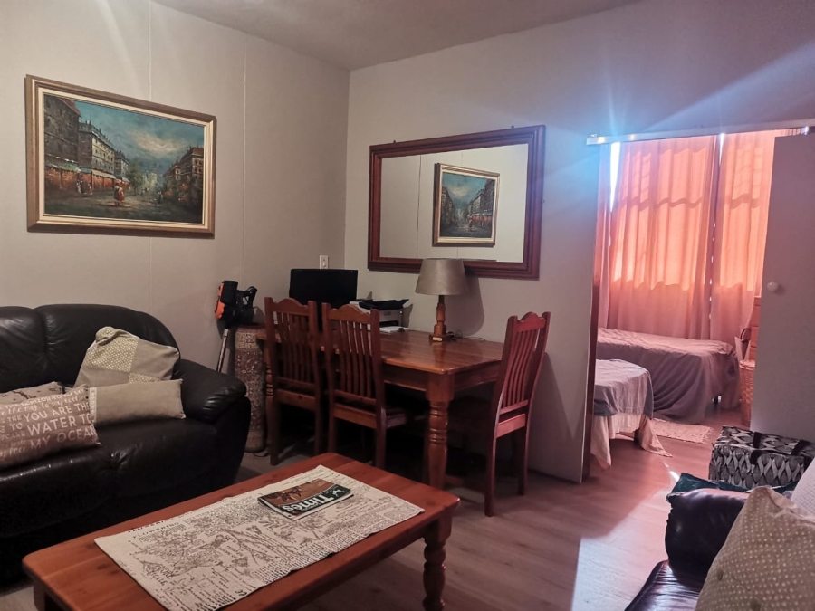 1 Bedroom Property for Sale in Gezina Gauteng