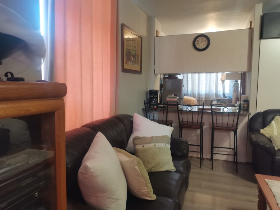 1 Bedroom Property for Sale in Gezina Gauteng