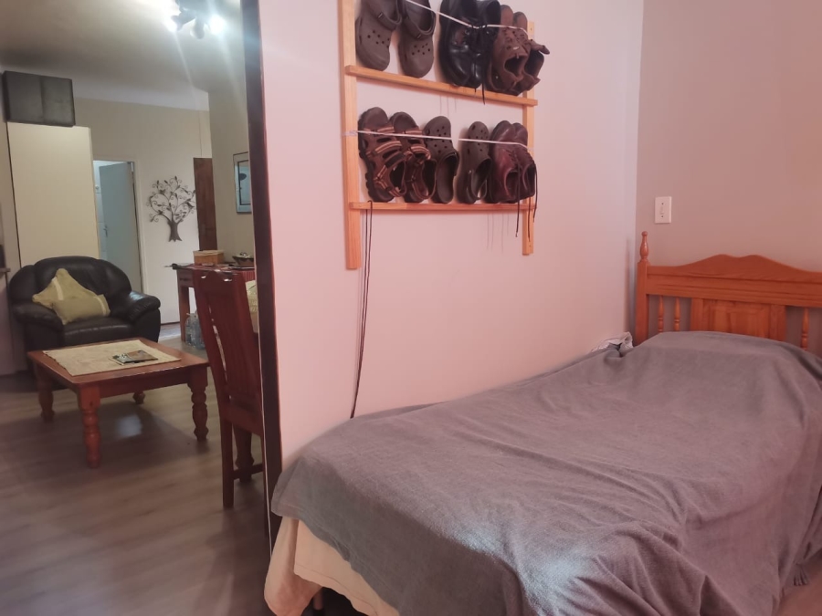 1 Bedroom Property for Sale in Gezina Gauteng