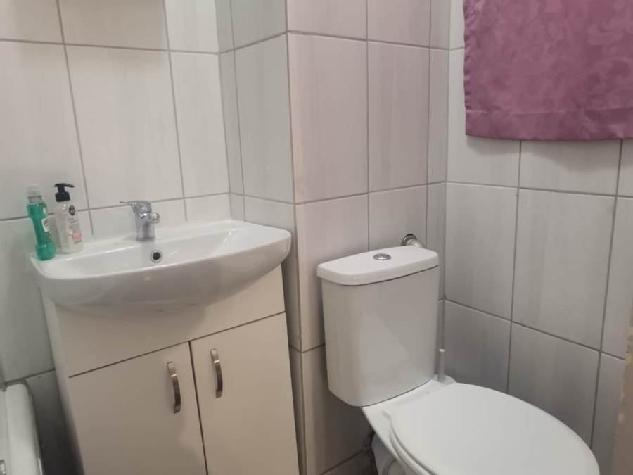 1 Bedroom Property for Sale in Gezina Gauteng