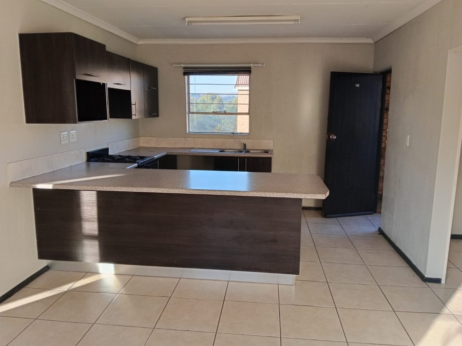 To Let 2 Bedroom Property for Rent in Honeydew Gauteng
