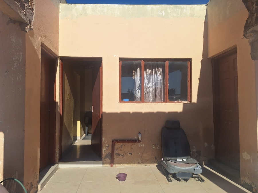2 Bedroom Property for Sale in Soshanguve V Gauteng