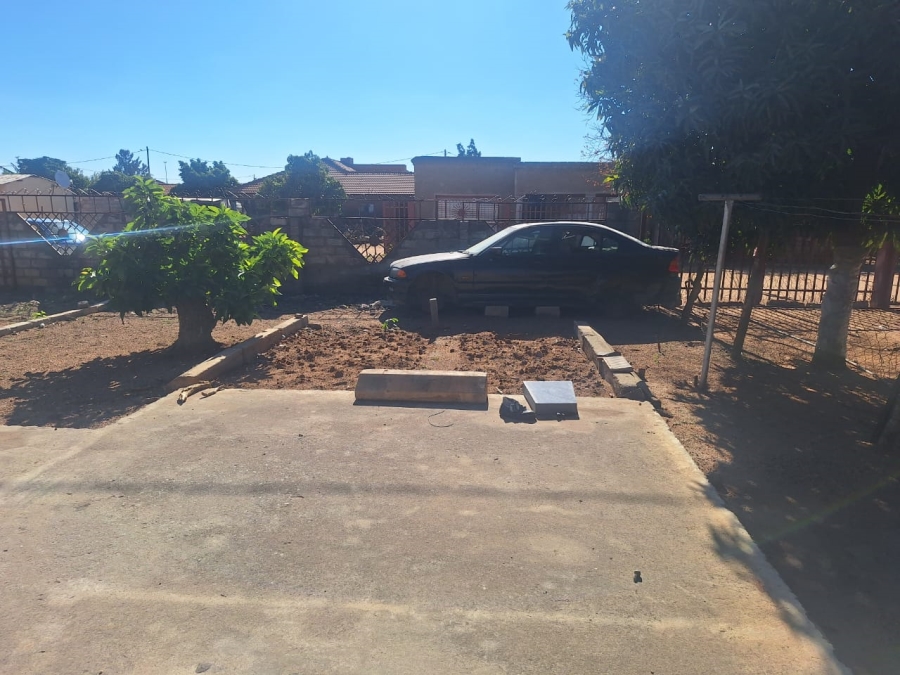 2 Bedroom Property for Sale in Soshanguve V Gauteng