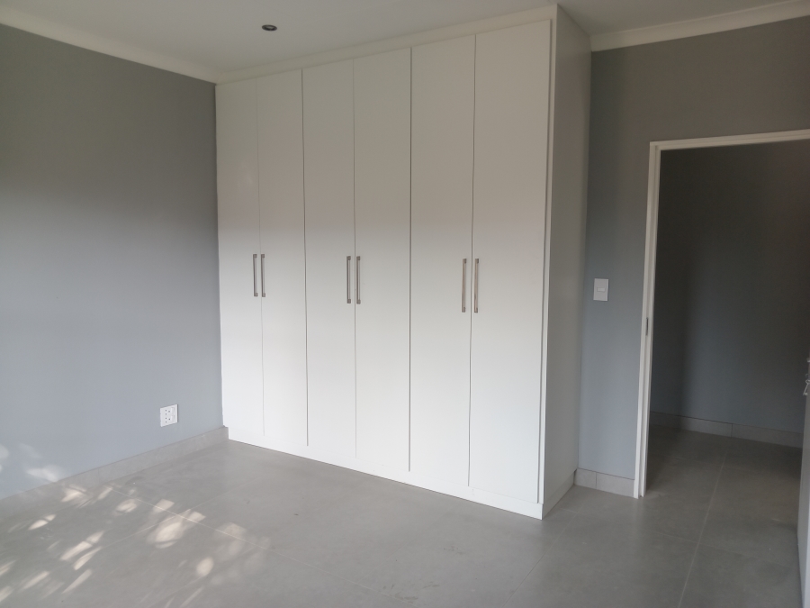 To Let 3 Bedroom Property for Rent in Radiokop Gauteng