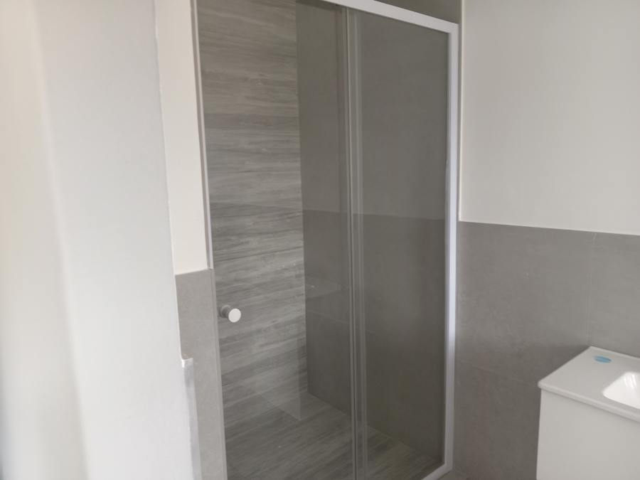 To Let 3 Bedroom Property for Rent in Radiokop Gauteng