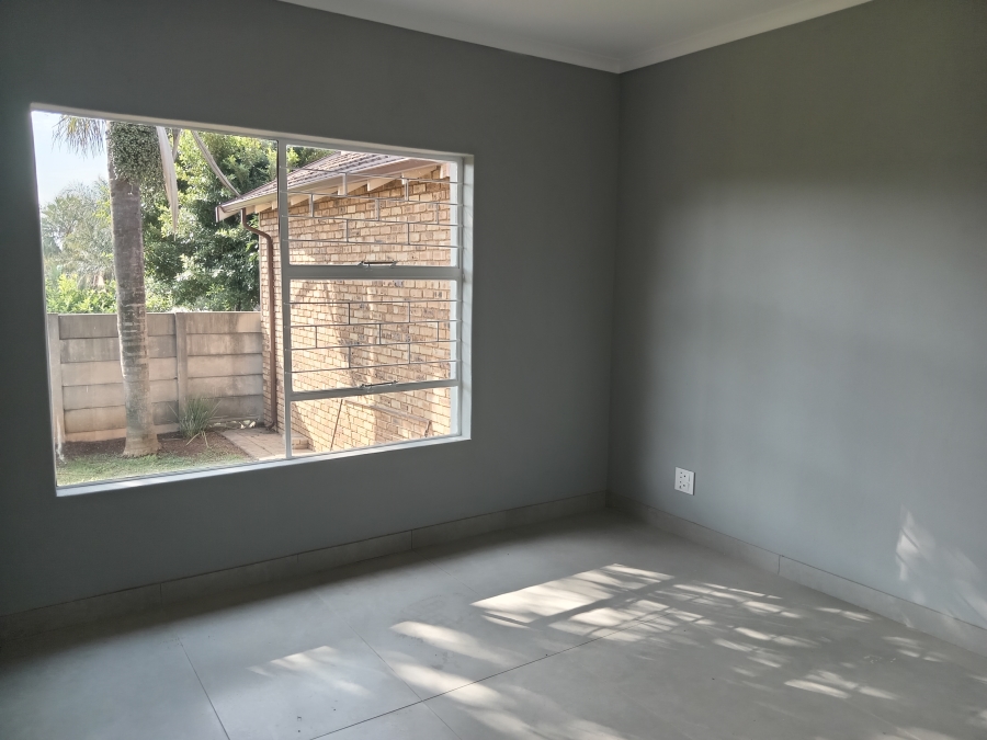 To Let 3 Bedroom Property for Rent in Radiokop Gauteng