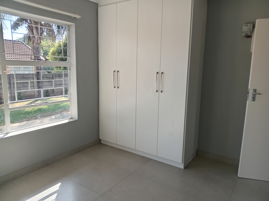 To Let 3 Bedroom Property for Rent in Radiokop Gauteng