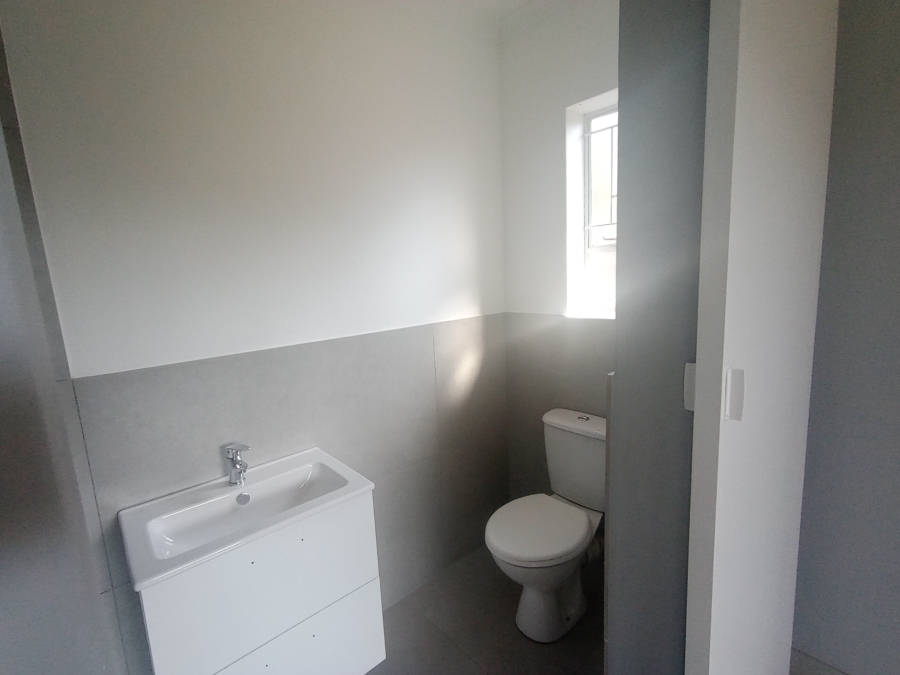 To Let 3 Bedroom Property for Rent in Radiokop Gauteng