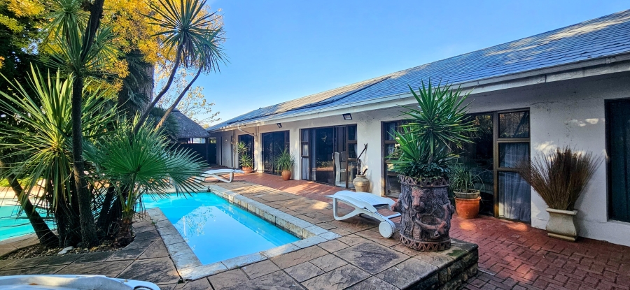 3 Bedroom Property for Sale in Three Rivers Proper Gauteng