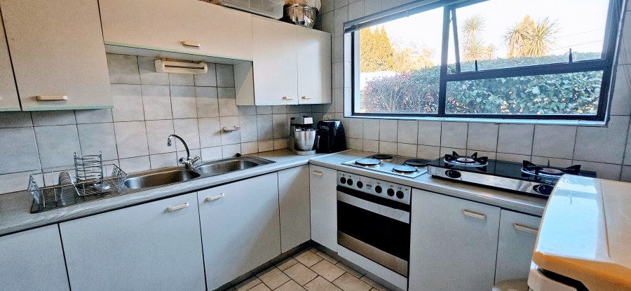 3 Bedroom Property for Sale in Three Rivers Proper Gauteng