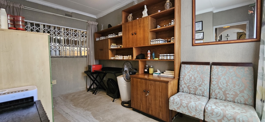 3 Bedroom Property for Sale in Three Rivers Proper Gauteng