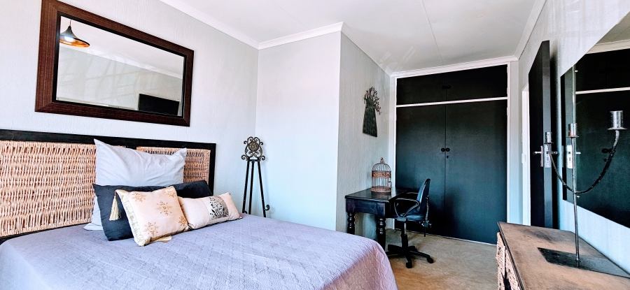 3 Bedroom Property for Sale in Three Rivers Proper Gauteng