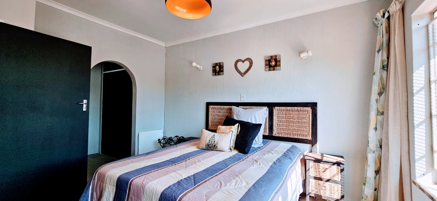 3 Bedroom Property for Sale in Three Rivers Proper Gauteng