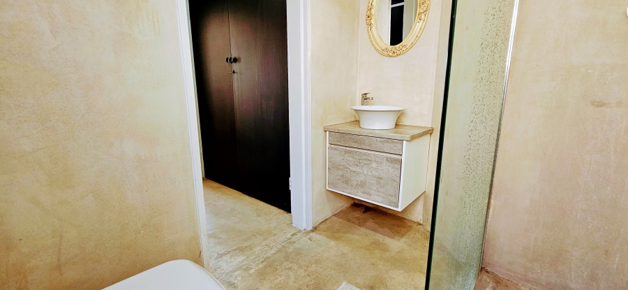 3 Bedroom Property for Sale in Three Rivers Proper Gauteng