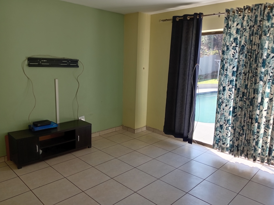2 Bedroom Property for Sale in Glenvista Gauteng