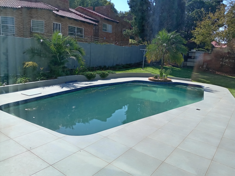 2 Bedroom Property for Sale in Glenvista Gauteng