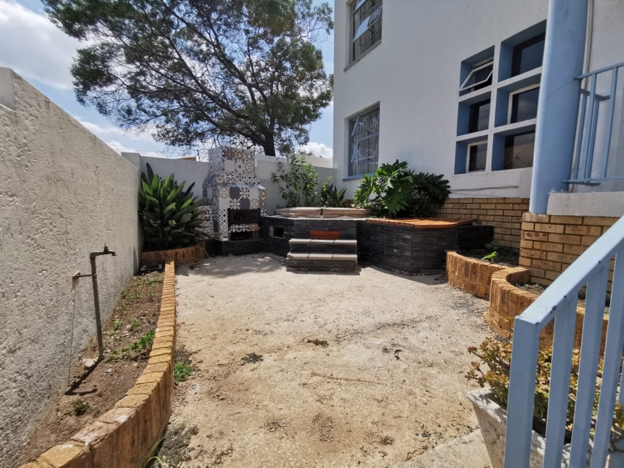 To Let 2 Bedroom Property for Rent in Elandshaven Gauteng