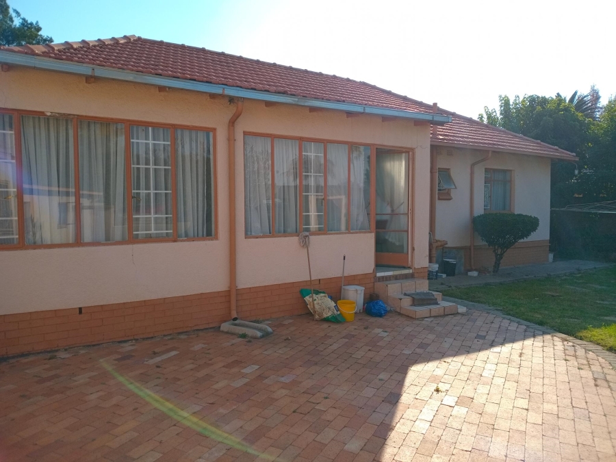 To Let 3 Bedroom Property for Rent in Kew Gauteng