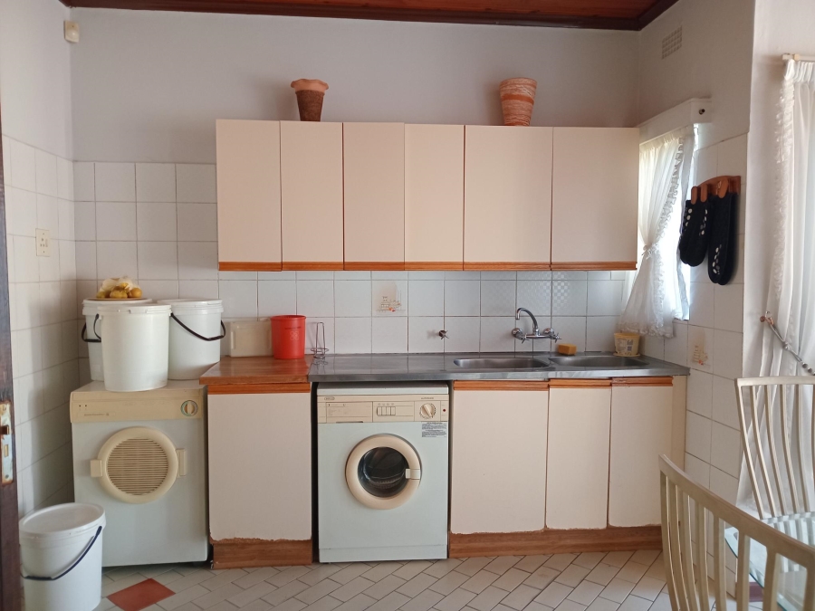 To Let 3 Bedroom Property for Rent in Kew Gauteng