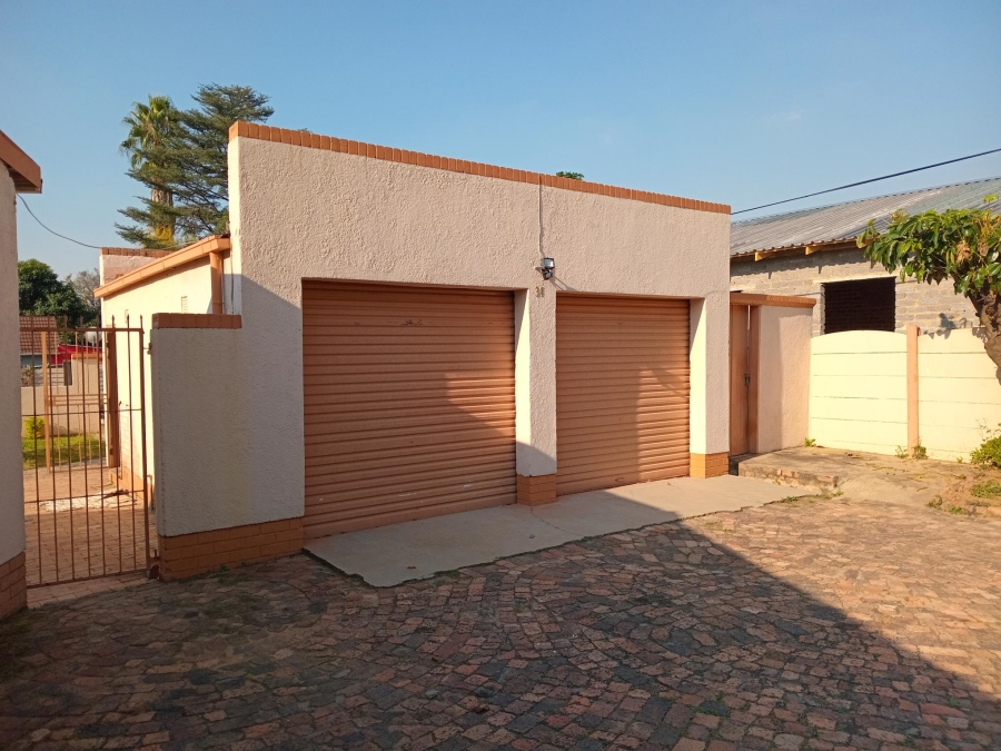 To Let 3 Bedroom Property for Rent in Kew Gauteng