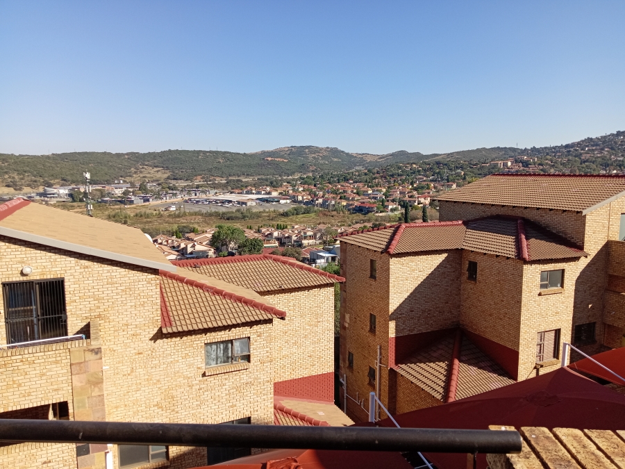 1 Bedroom Property for Sale in Mulbarton Gauteng