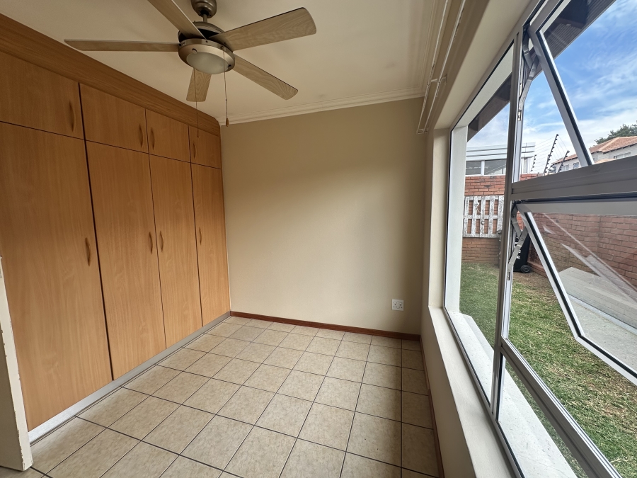 3 Bedroom Property for Sale in New Redruth Gauteng