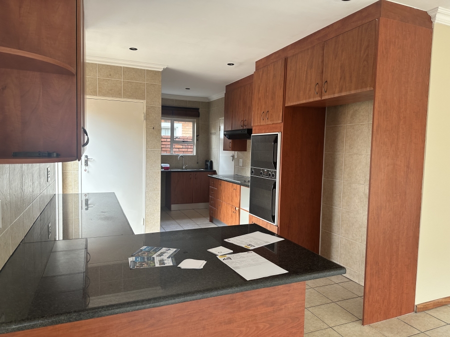 3 Bedroom Property for Sale in New Redruth Gauteng