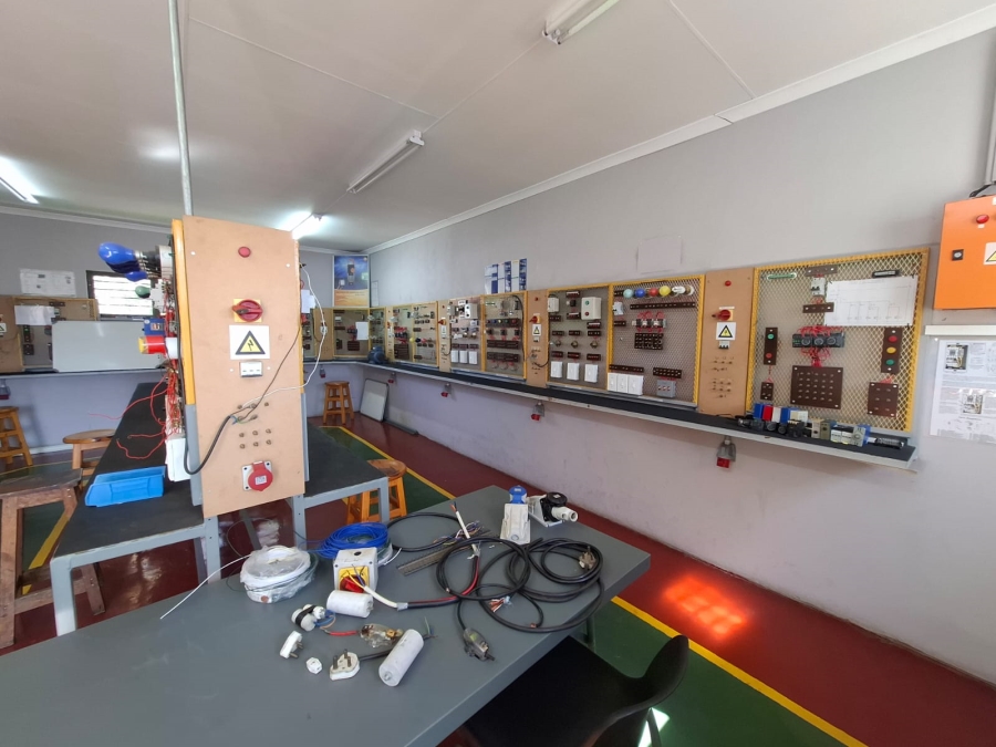 Commercial Property for Sale in Three Rivers Gauteng