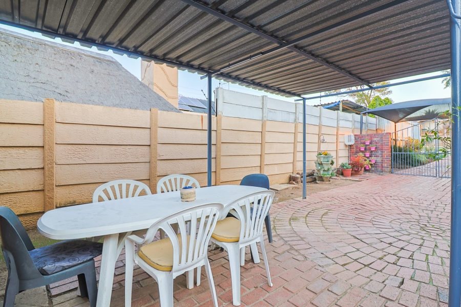 4 Bedroom Property for Sale in Randhart Gauteng