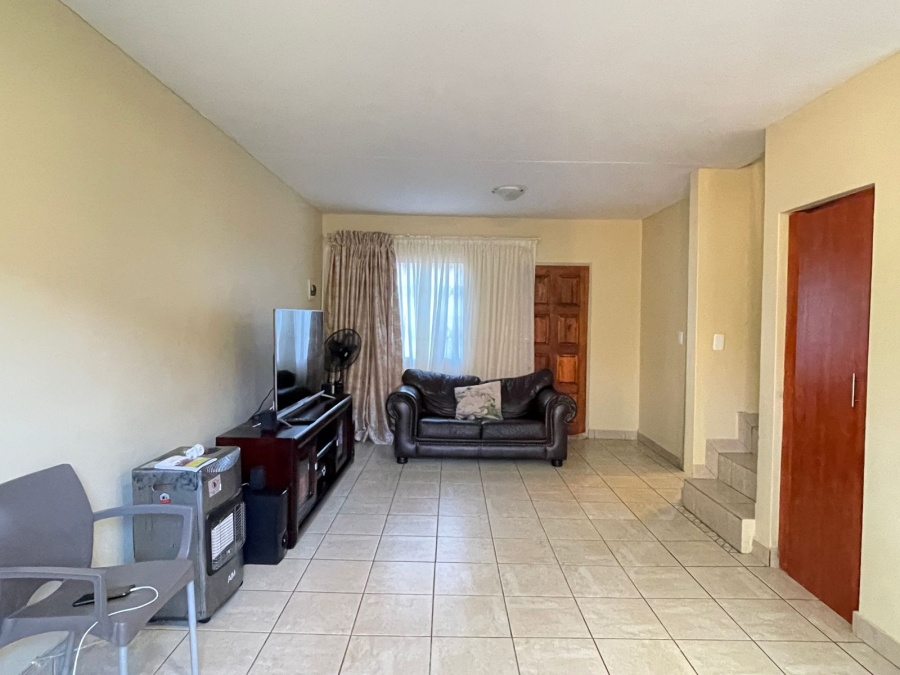 3 Bedroom Property for Sale in Annlin Gauteng