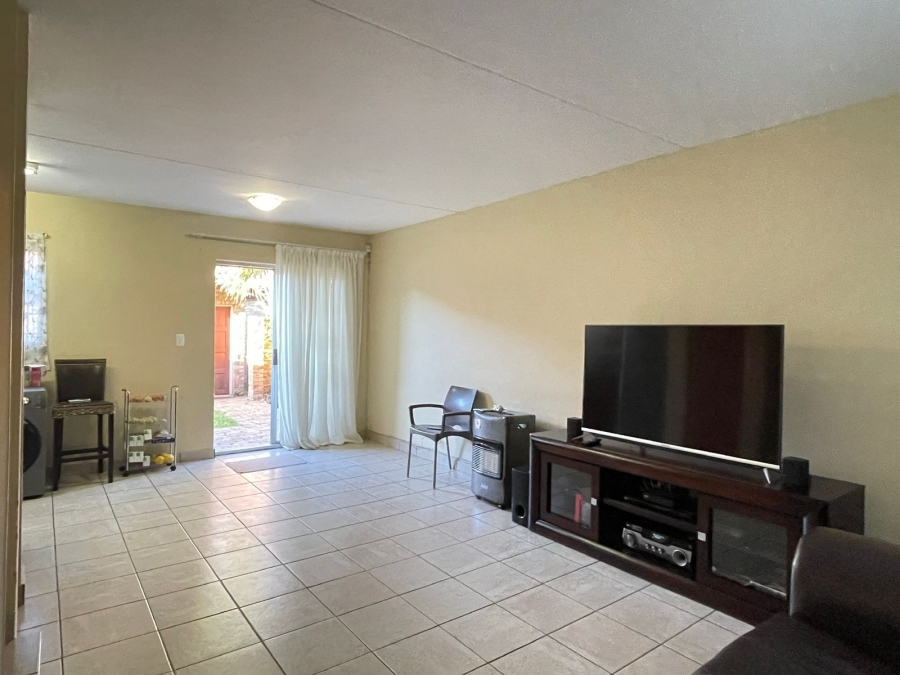3 Bedroom Property for Sale in Annlin Gauteng
