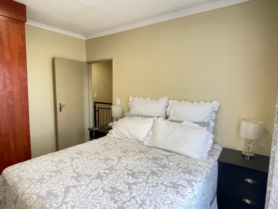 3 Bedroom Property for Sale in Annlin Gauteng