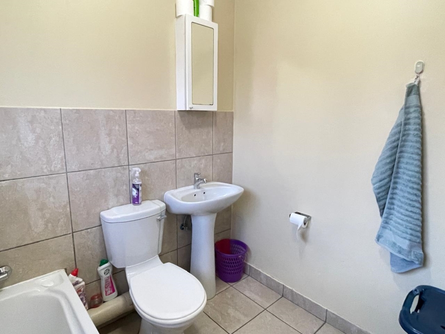 3 Bedroom Property for Sale in Annlin Gauteng