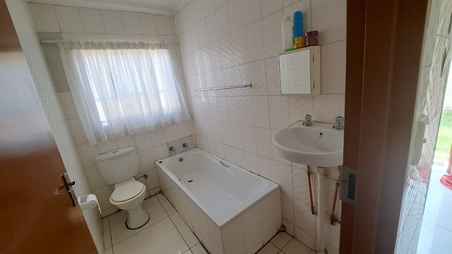 To Let 2 Bedroom Property for Rent in Vanderbijlpark CE 3 Gauteng