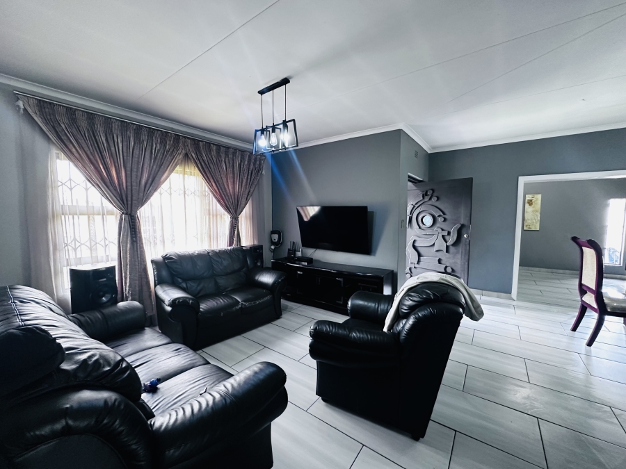 3 Bedroom Property for Sale in Sharon Park Gauteng