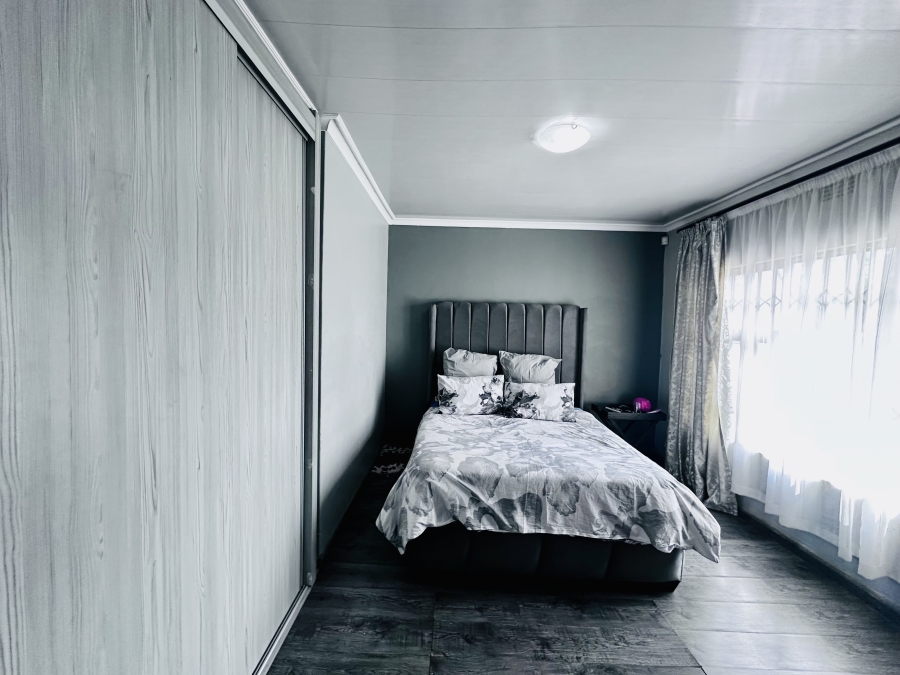 3 Bedroom Property for Sale in Sharon Park Gauteng