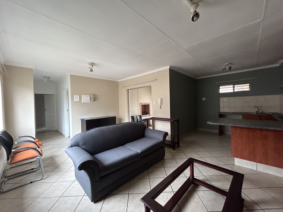 To Let 2 Bedroom Property for Rent in North Riding Gauteng